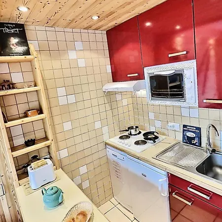 Le Bec Rouge - Joli Renove Avec Gout Pour 4 Personnes A Aux Pieds Et Proche Des Commerces Dans Le Quartier Du Lac. Appartemen Mae-2094