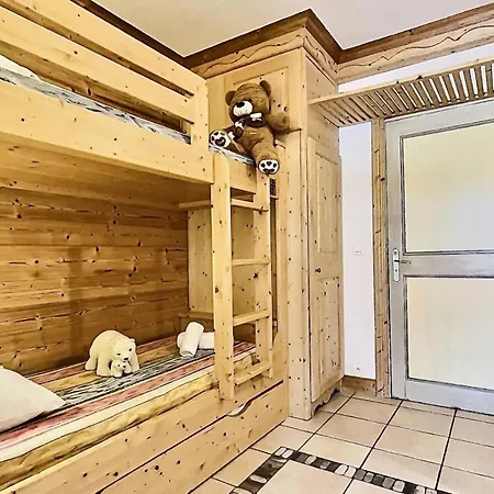 Le Bec Rouge - Joli Renove Avec Gout Pour 4 Personnes A Aux Pieds Et Proche Des Commerces Dans Le Quartier Du Lac. Appartemen Mae-2094 Apartment *